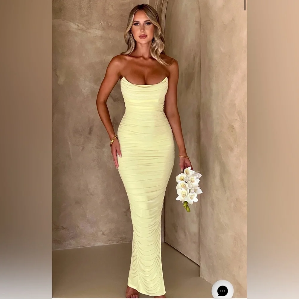 BABYBOO butter Yellow Ruched Maxi Dress. Size Medium NEW WITH TAGS - Picture 1 of 7